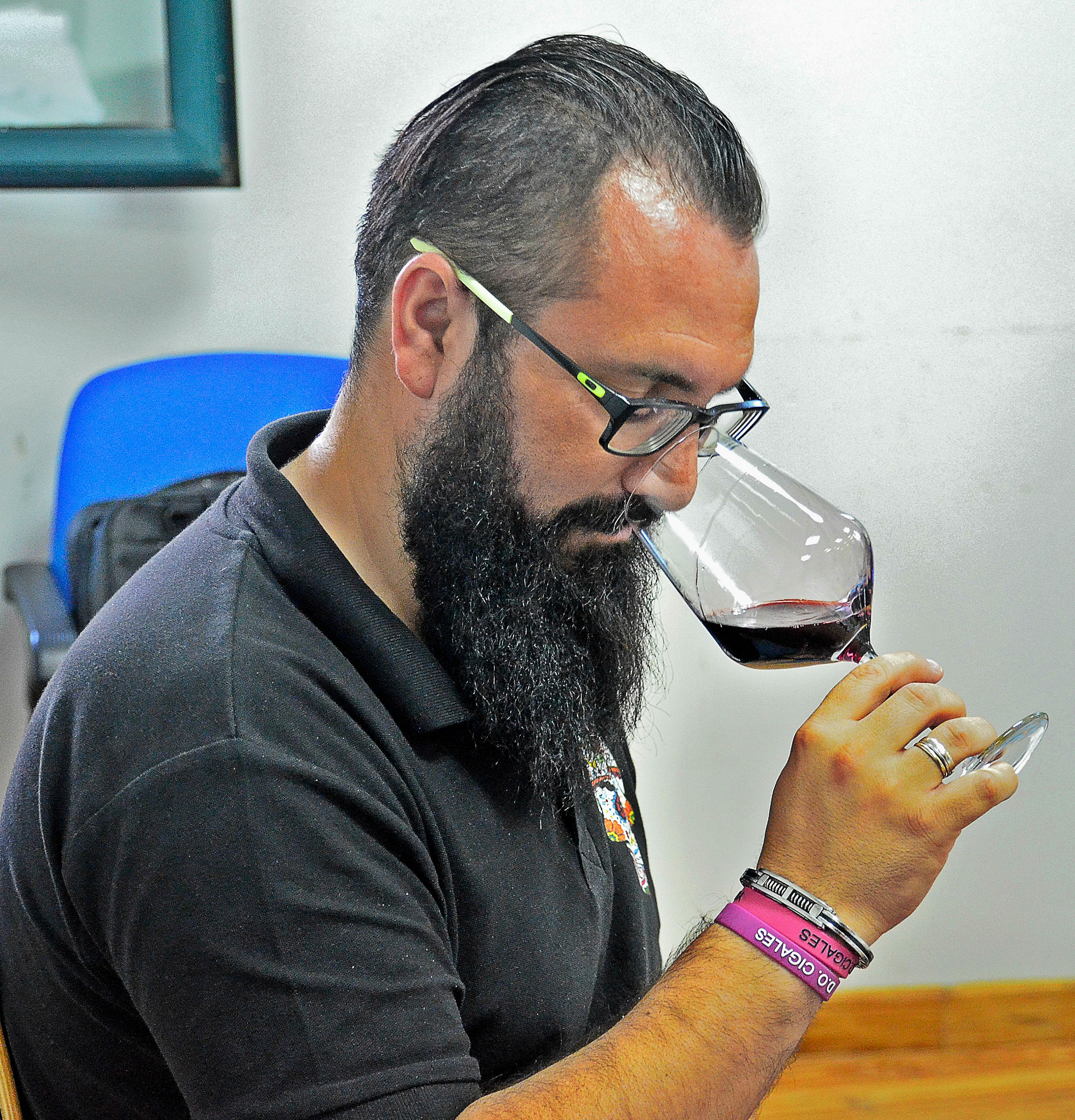 Jesús Pilar Sobejano Jesús Pilar Sobejano. Profesor de Enoturismo